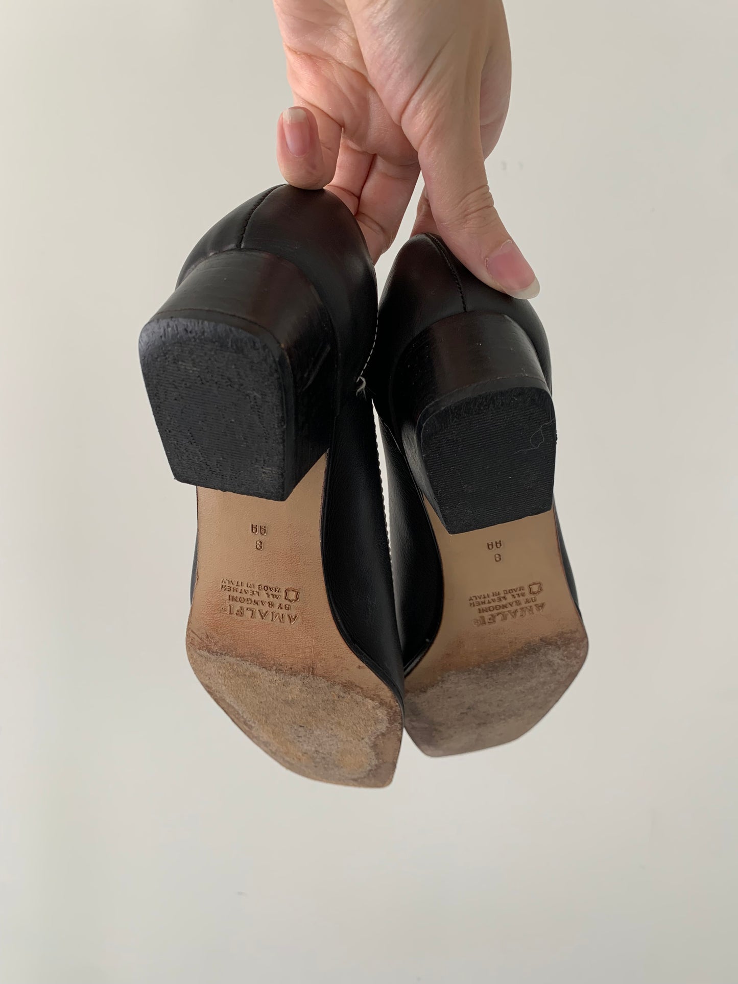 Amalfi made in Italy black heels