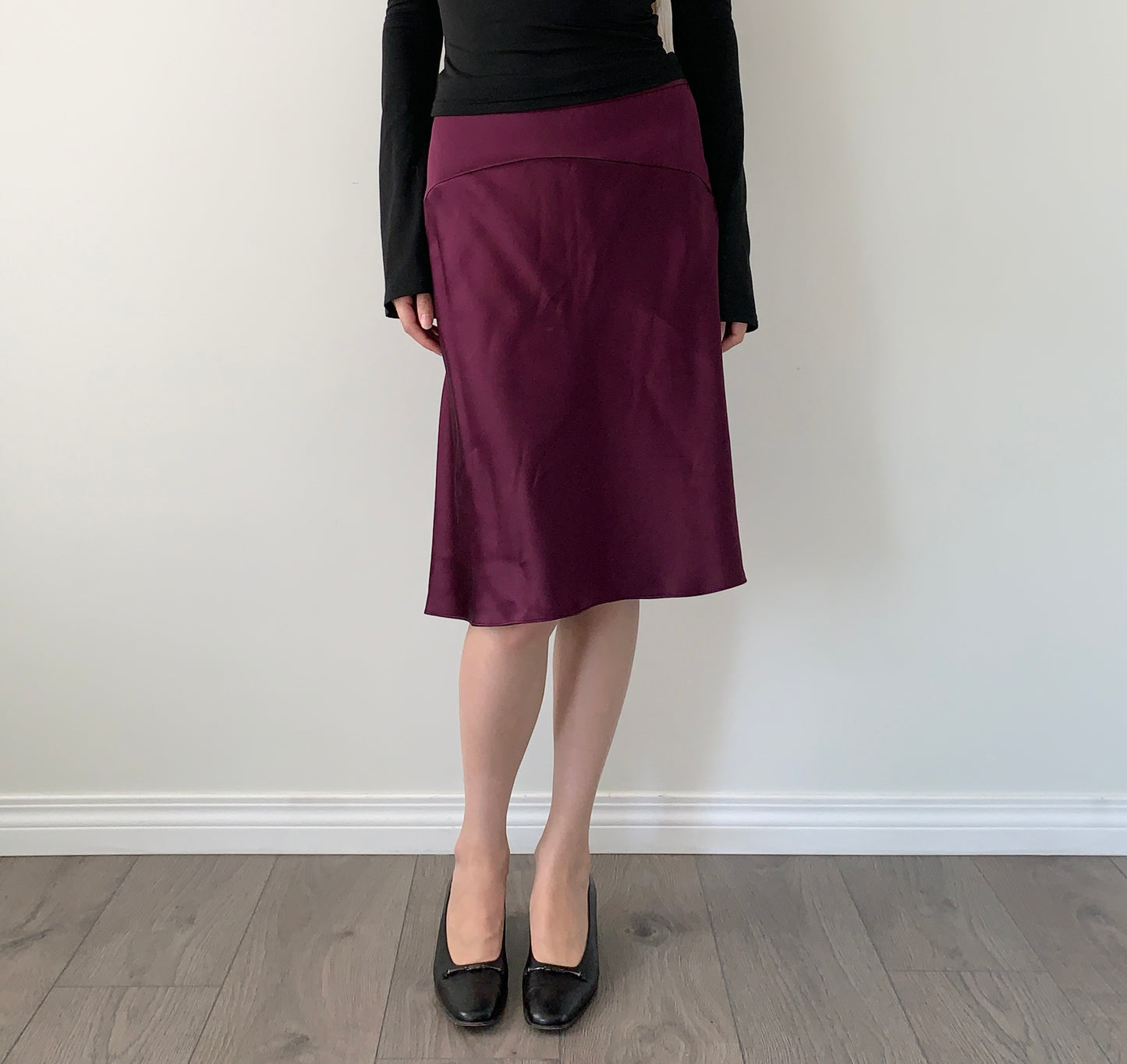 Banana Republic 100% silk purple midi skirt