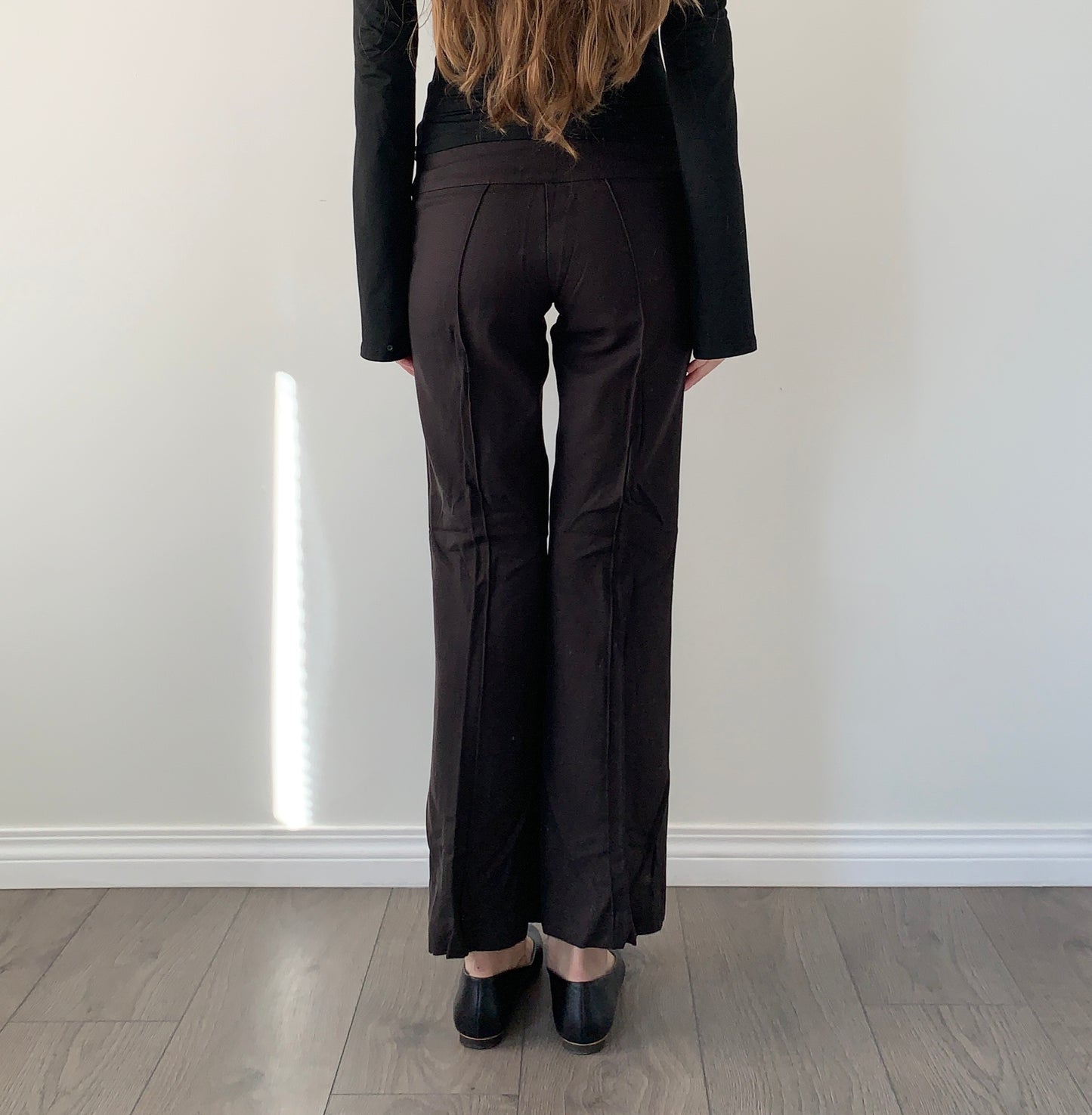 Via Dei Ciclamini brown short trousers/capri