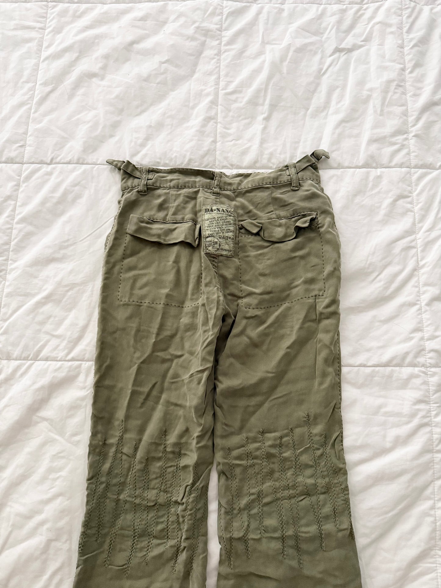 Y2K Da-Nang army green 100% silk capris