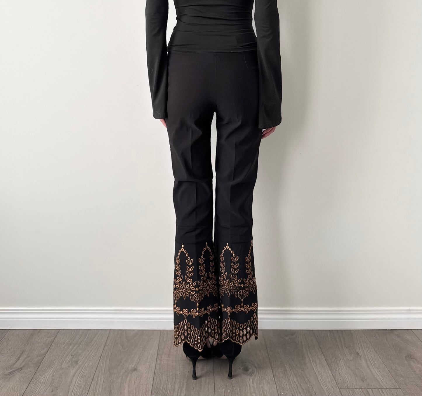 Vintage Amnesia Embroidered Scalloped Flare Trousers