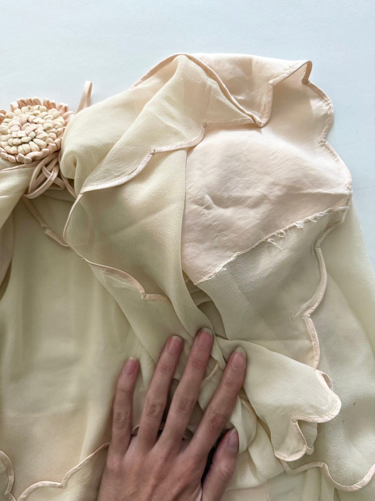 1930s 100% silk light pink/beige bed jacket
