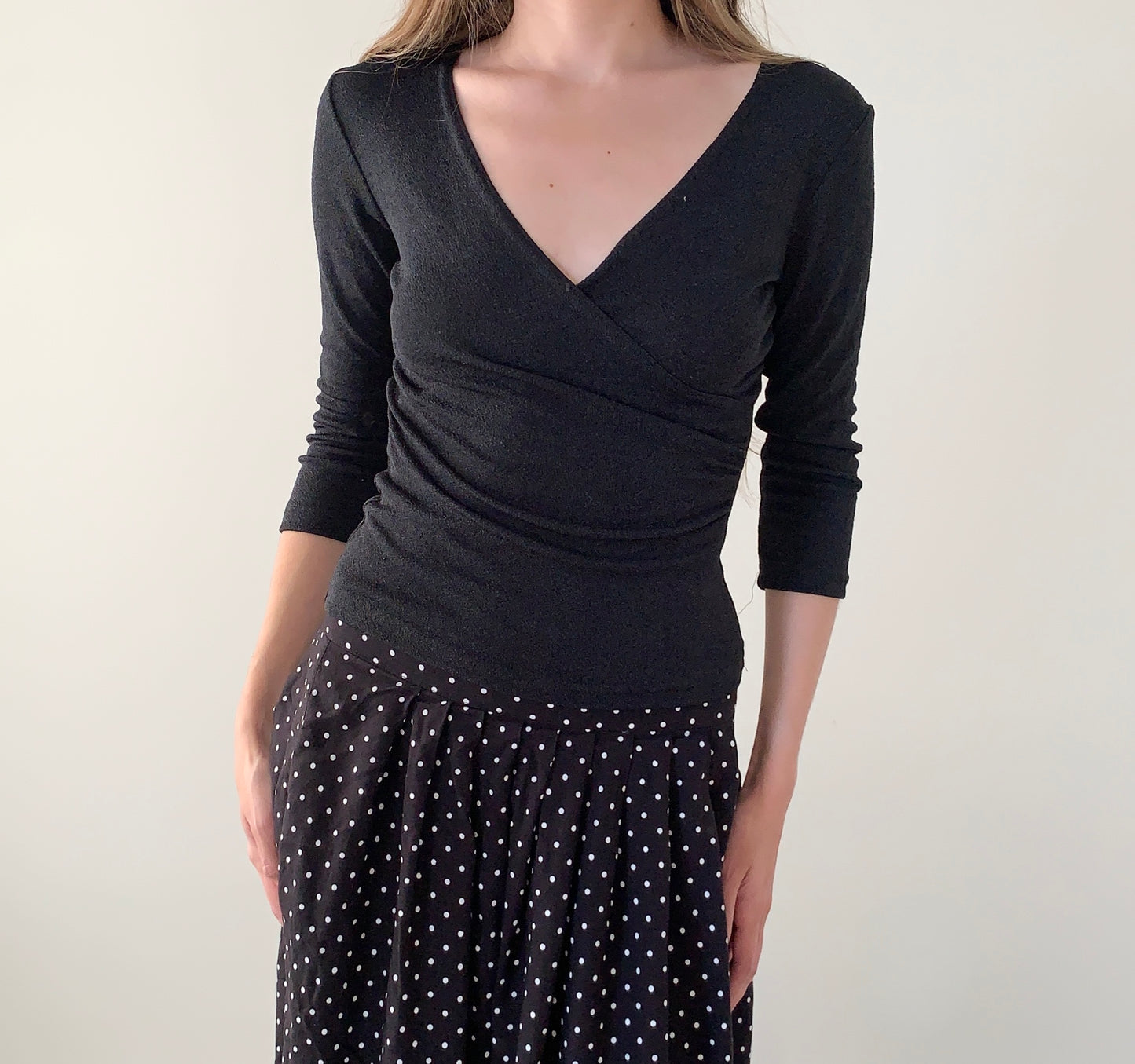Abyer black v-neck blouse