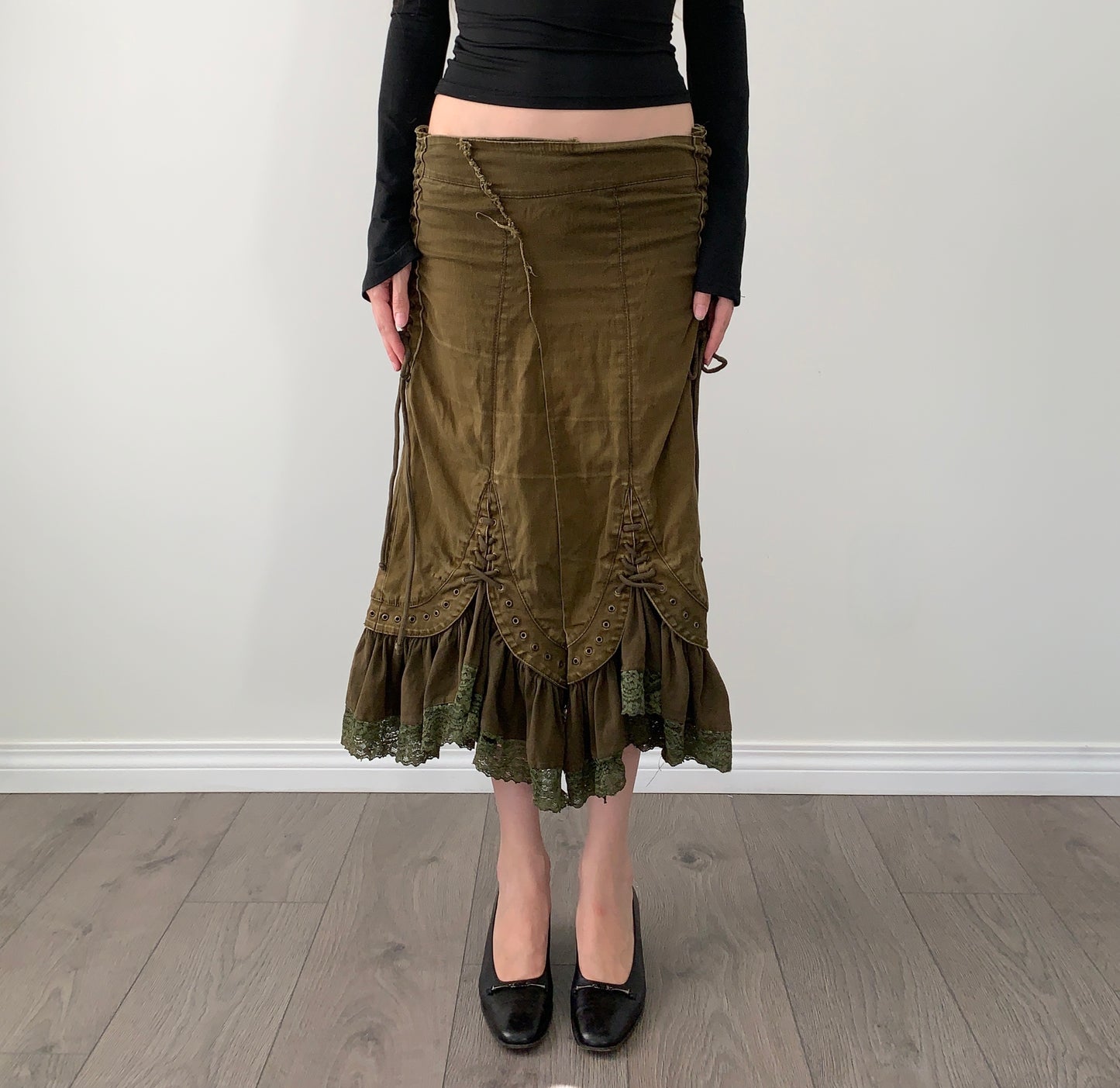Vintage boho tie ruffle denim midi skirt