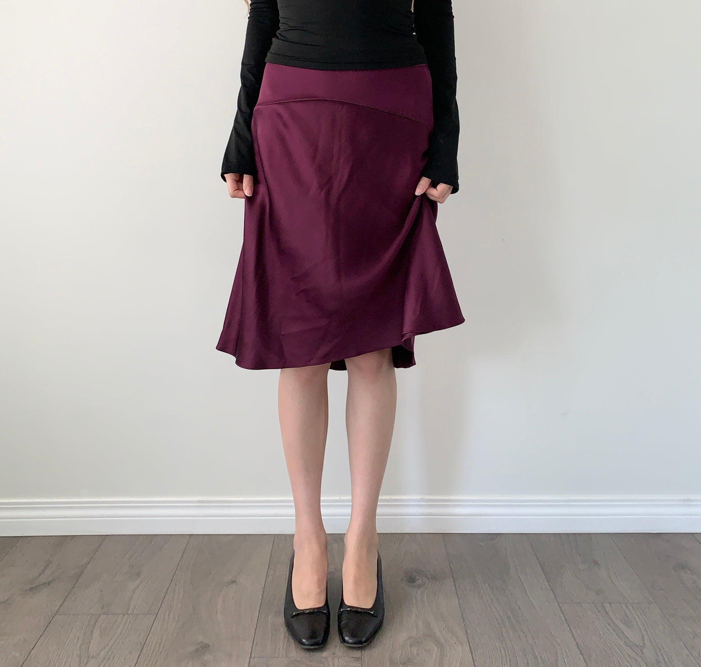 Banana Republic 100% silk purple midi skirt