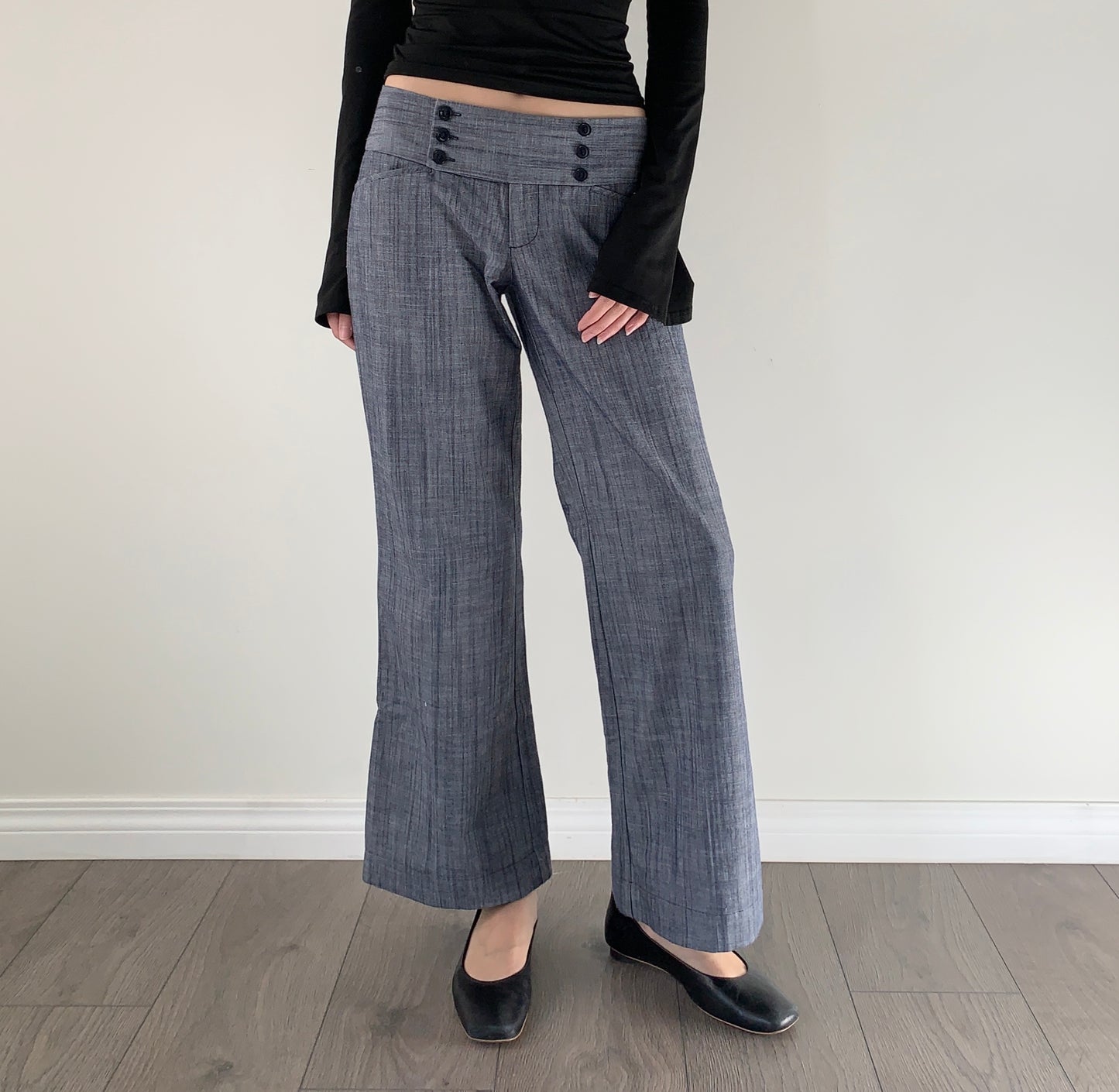Old forever 21 multi button wide leg short trousers