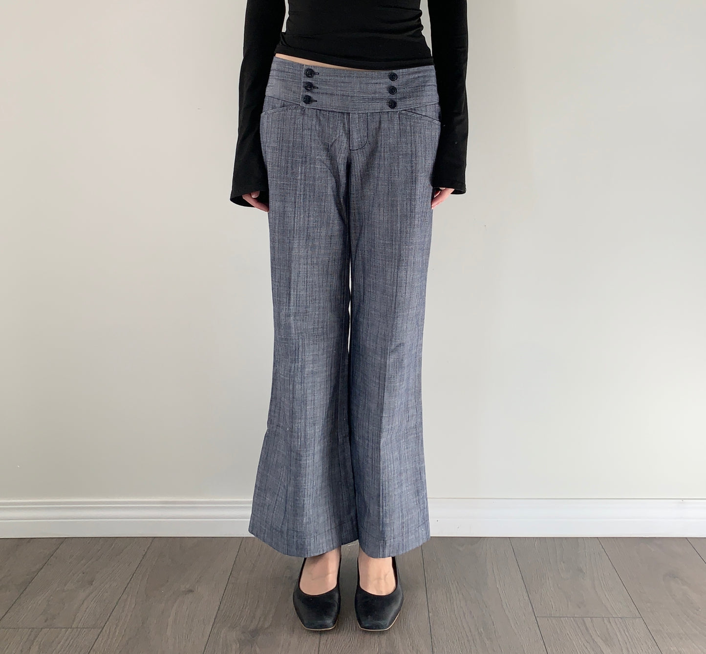 Old forever 21 multi button wide leg short trousers