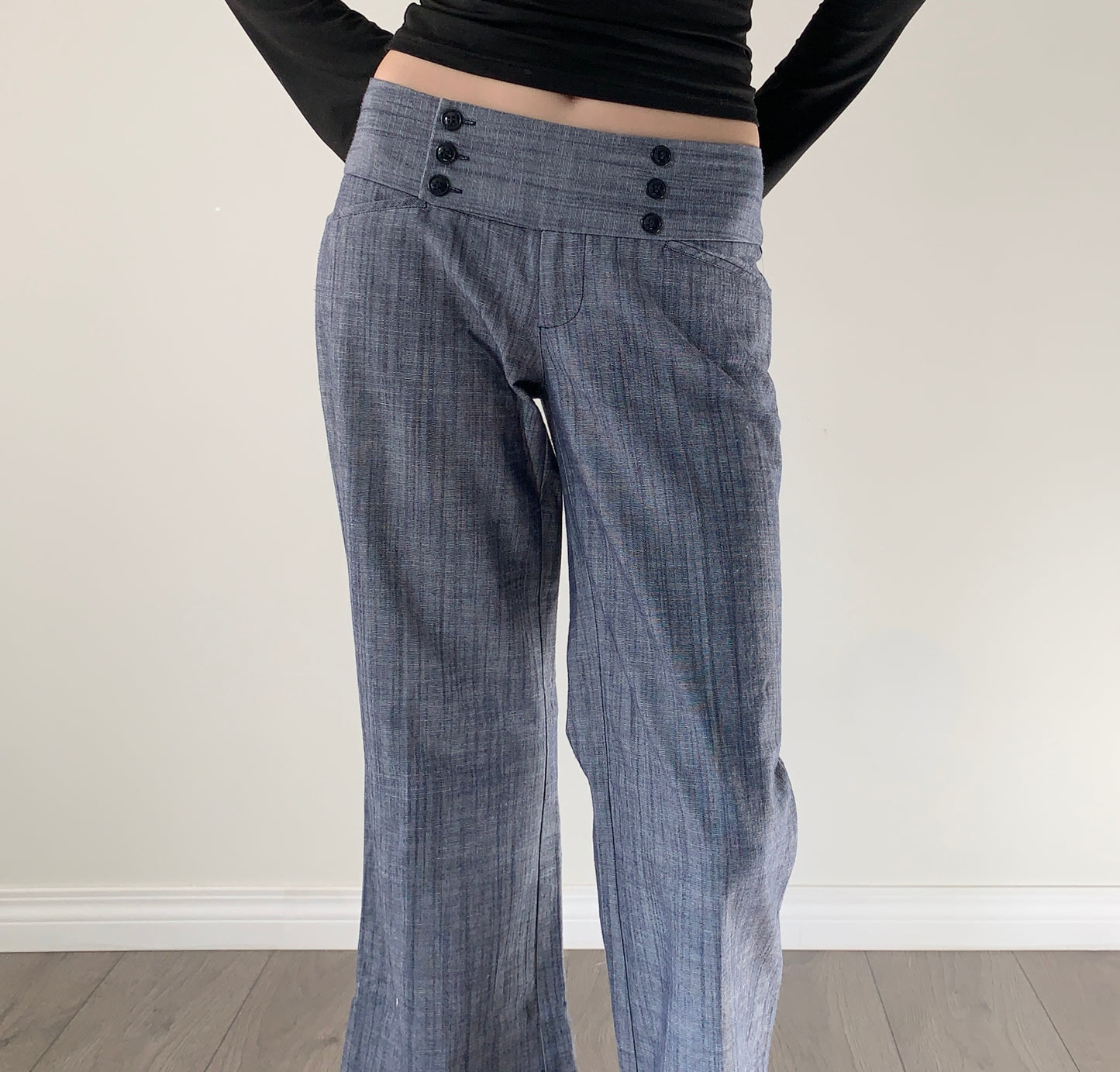 Old forever 21 multi button wide leg short trousers