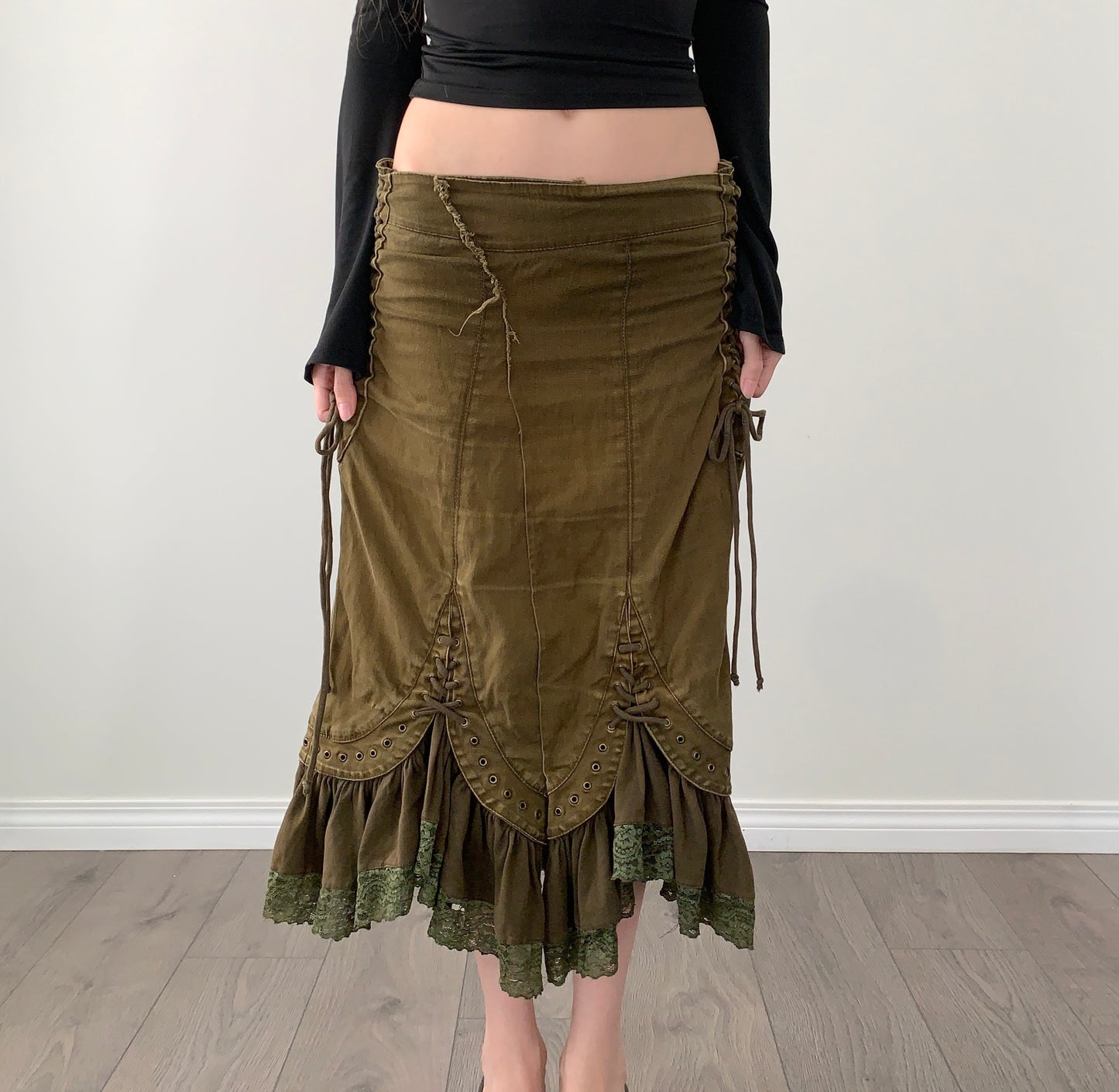 Vintage boho tie ruffle denim midi skirt
