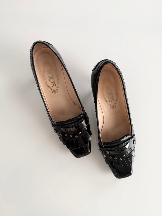 Tod’s patent leather kitten heels