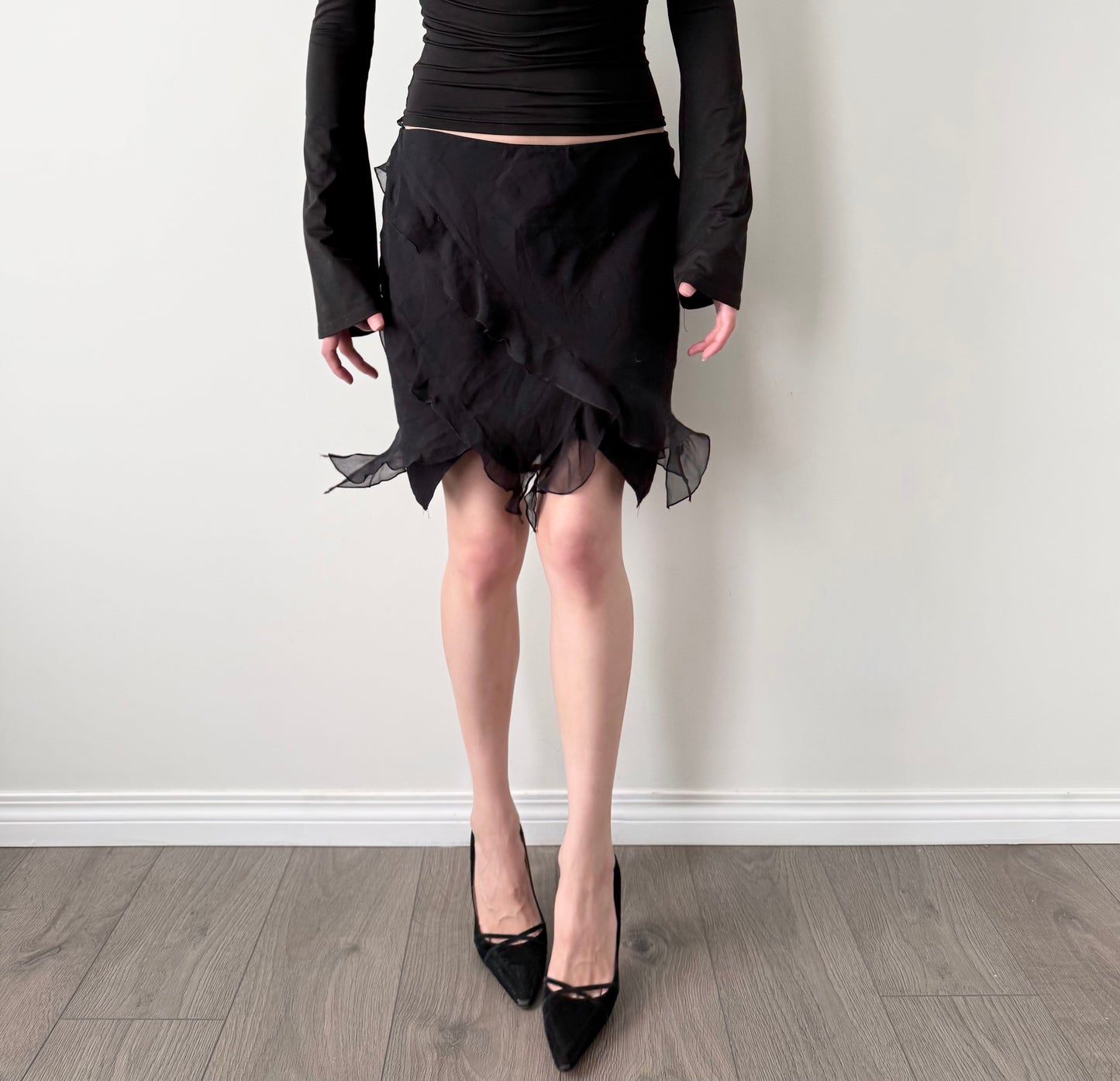 Guess 100% silk ruffle asymmetrical midi skirt.