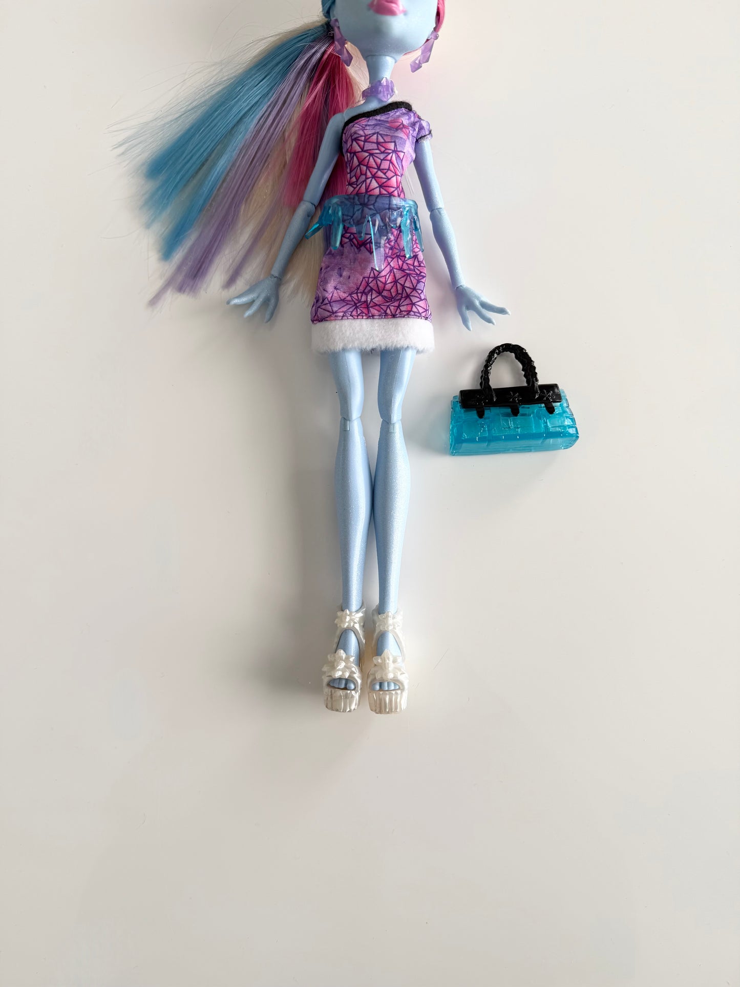 Abby Bominable Scaris doll