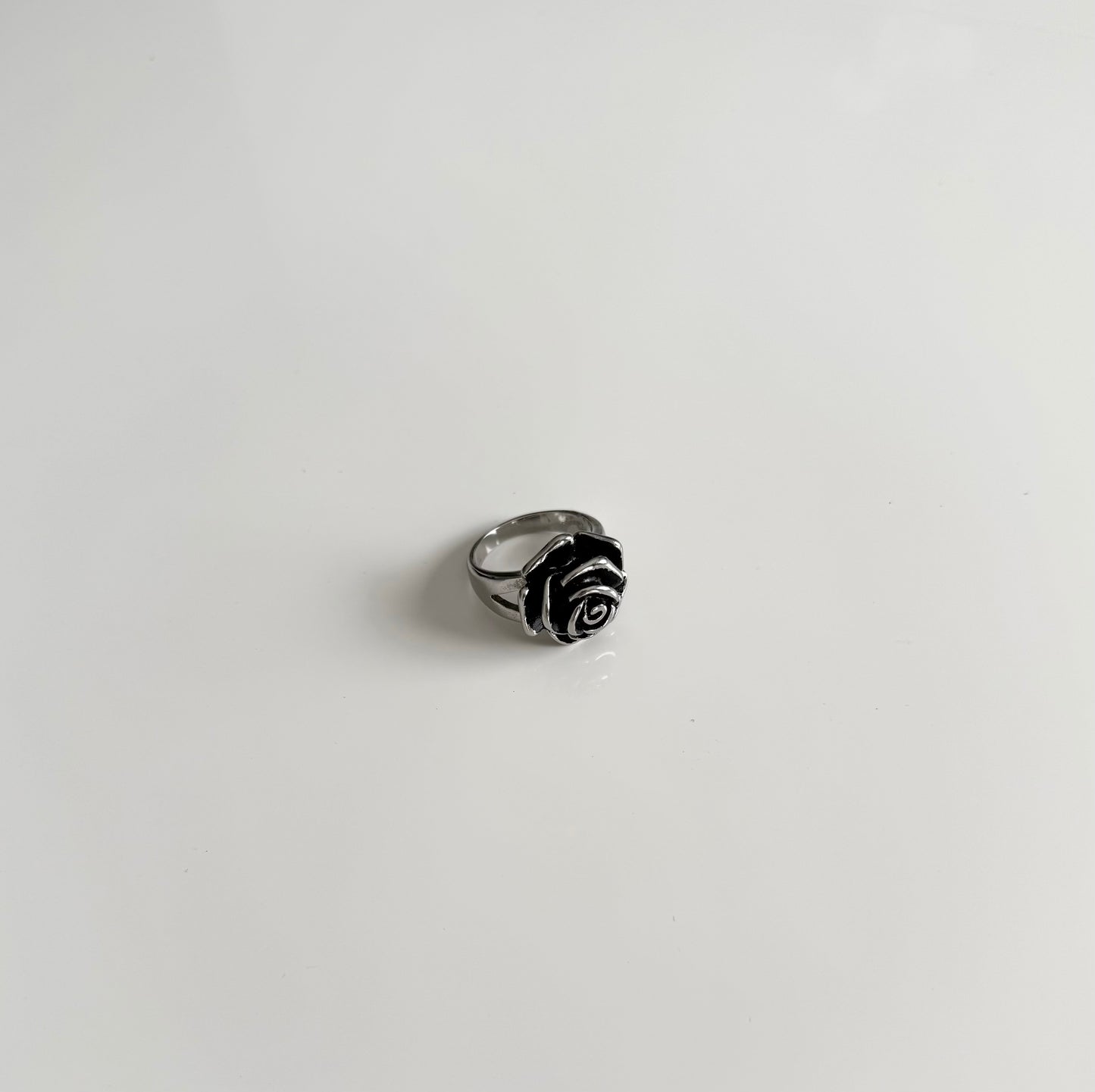 Vintage stainless steel flower ring