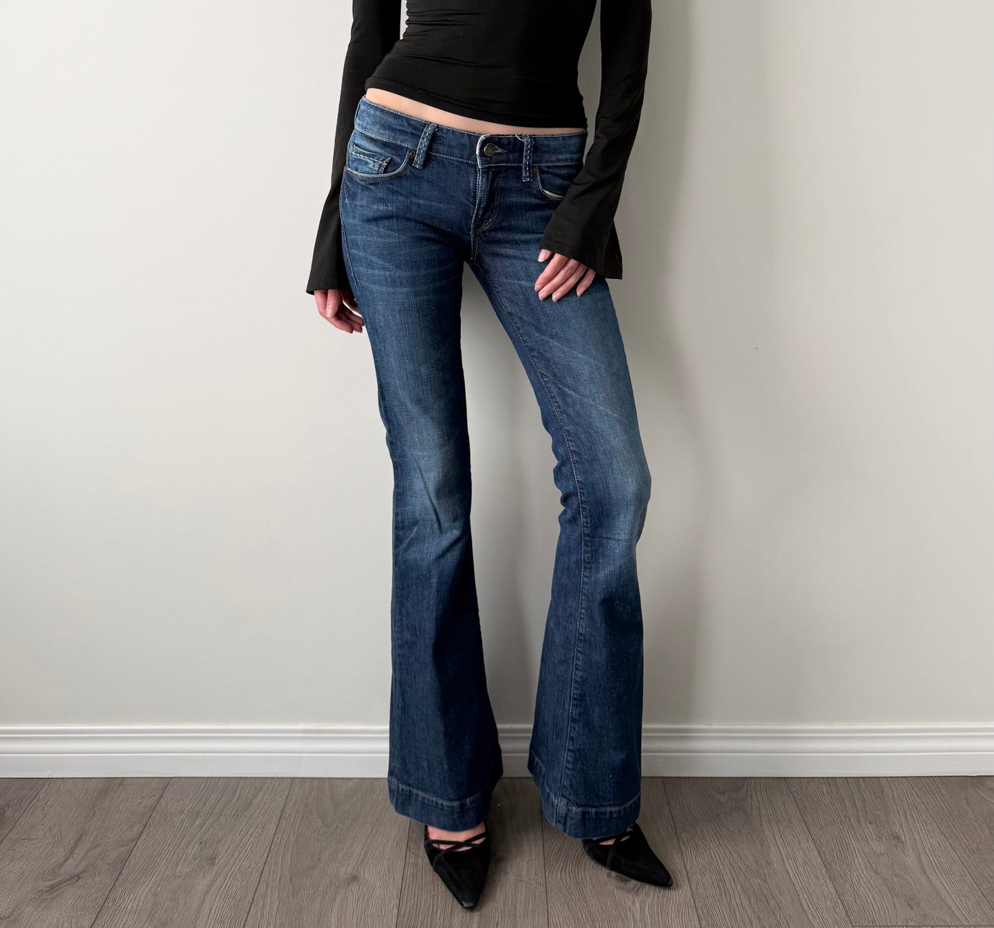 Vintage low rise flared jeans