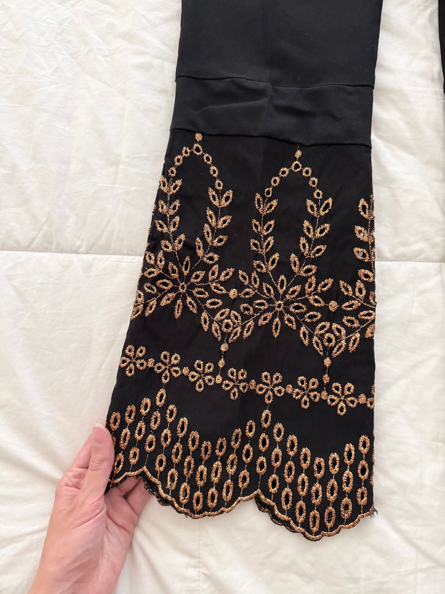 Vintage Amnesia Embroidered Scalloped Flare Trousers