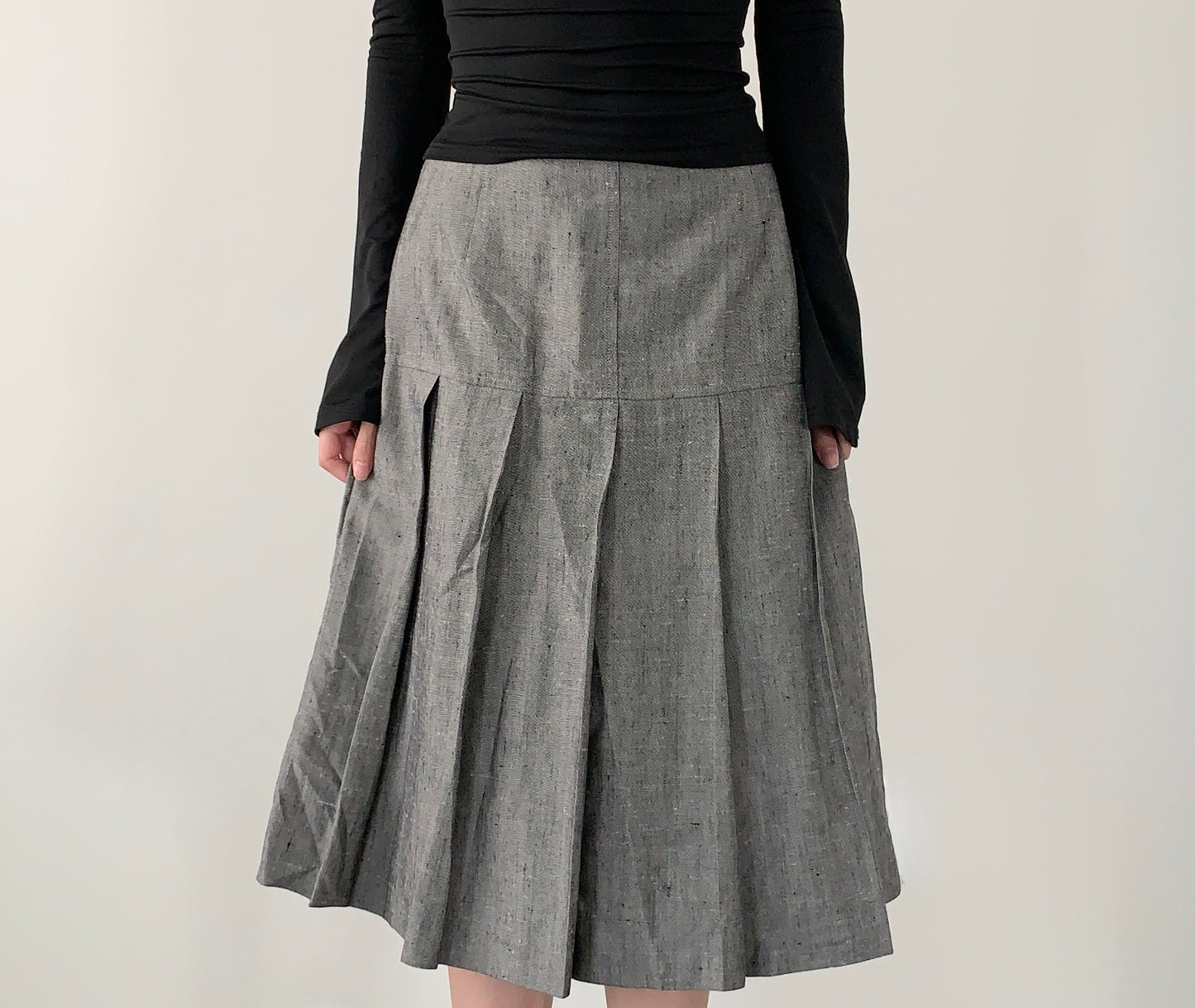 Grey drop waist pleated midi skirt